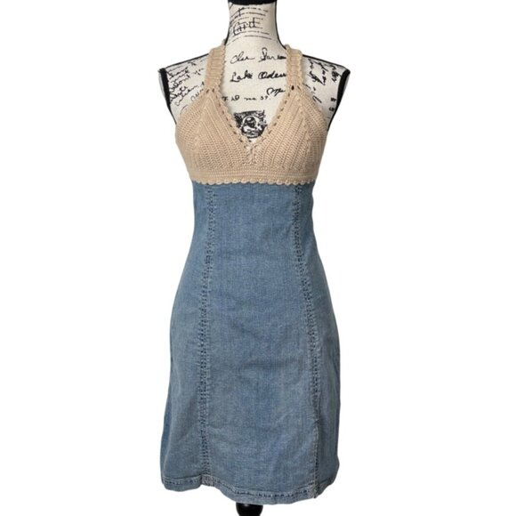 Wayne Rogers Dresses & Skirts - Wayne Rogers Denim Crochet Halter Dress Y2K Womens Size M